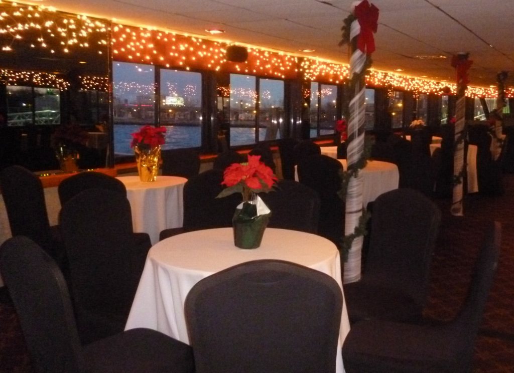 6 Reasons NYC Yacht Cruises on the Skyline Princess Are Perfect for the Holidays